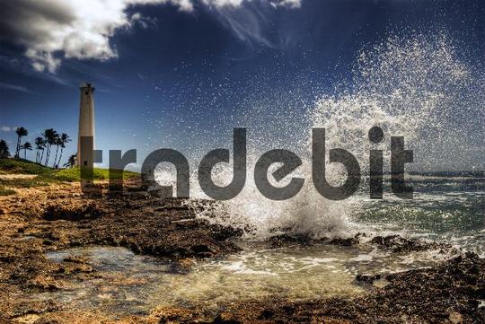 Product picture Wave Crashing into Rocky Coast